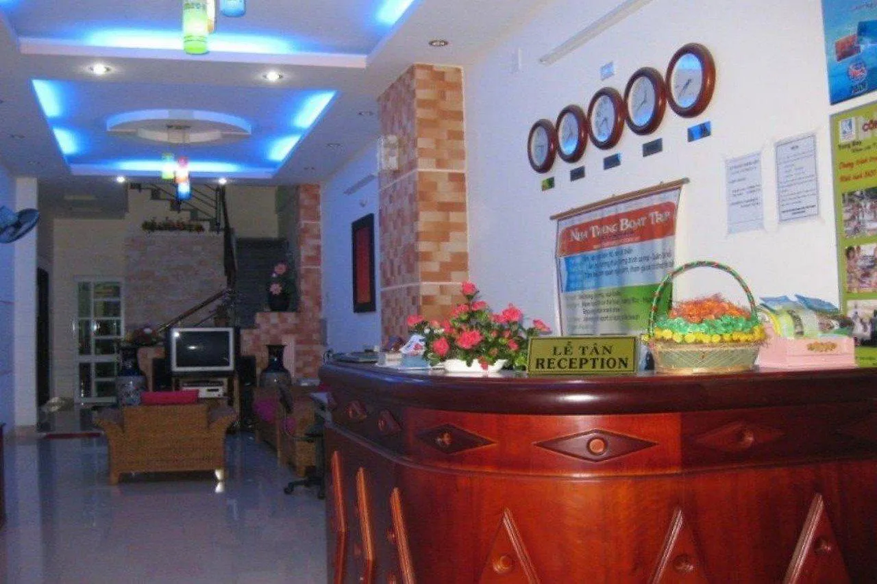**  Sen Vang Guest House Nha Trang Vietname