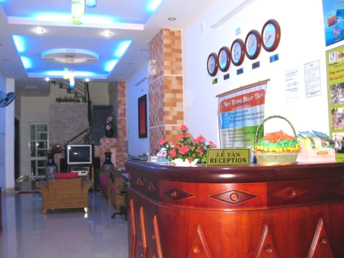 Sen Vang Guest House Nha Trang 2*,
